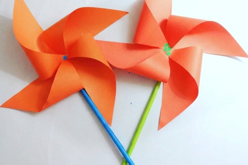 Creating a paper fan that spins in the air: 7 Best Travel DIY Ideas
