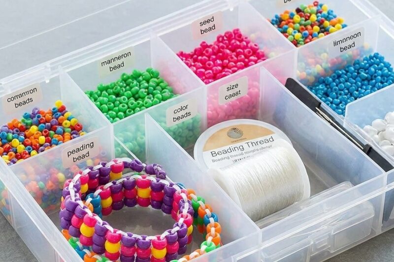 Bracelet of colorful beads: How 7 Easy Designs Are Made
