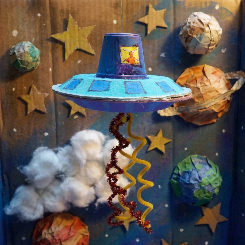 How to make a flying saucer with children