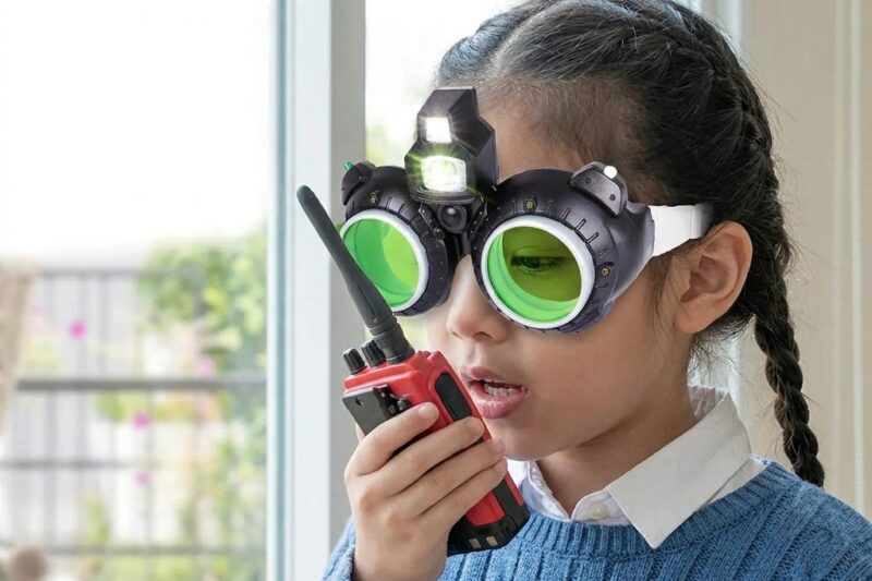 Making spy glasses for children: Best 5 Travel Hacks